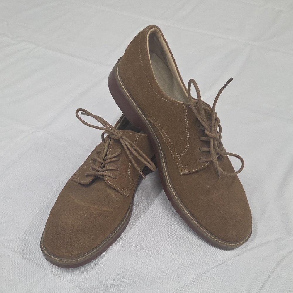 G.H. Bass & Co. Men's Tan Suede Oxfords